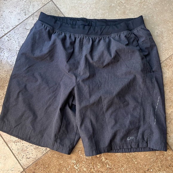 Gym shorts - Picture 1 of 4